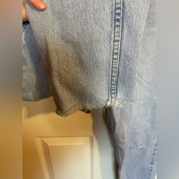 Levi’s Relaxed Fit Tapered Leg Jeans - Picture 4 of 9